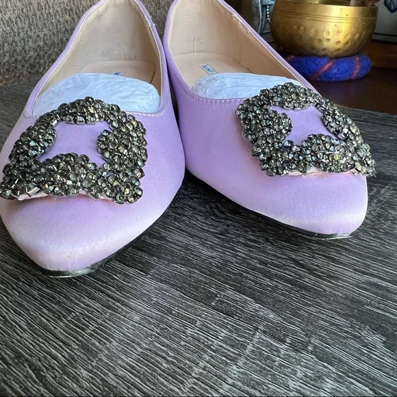 Manolo Blahnik Hangisi Embellished Lilac Flats EU36/US6 Used Once (see pics) - Picture 12 of 15
